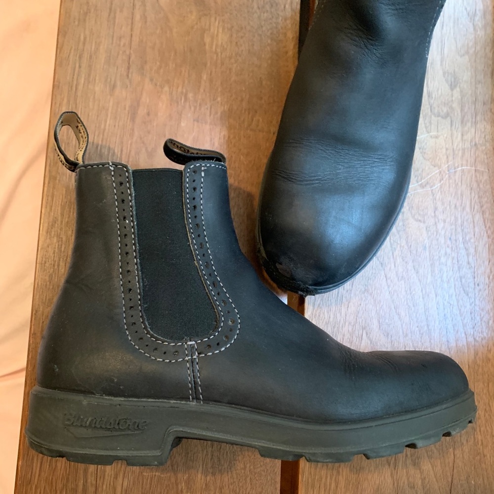 Blundstone Originals High Top Boots- Rustic Black